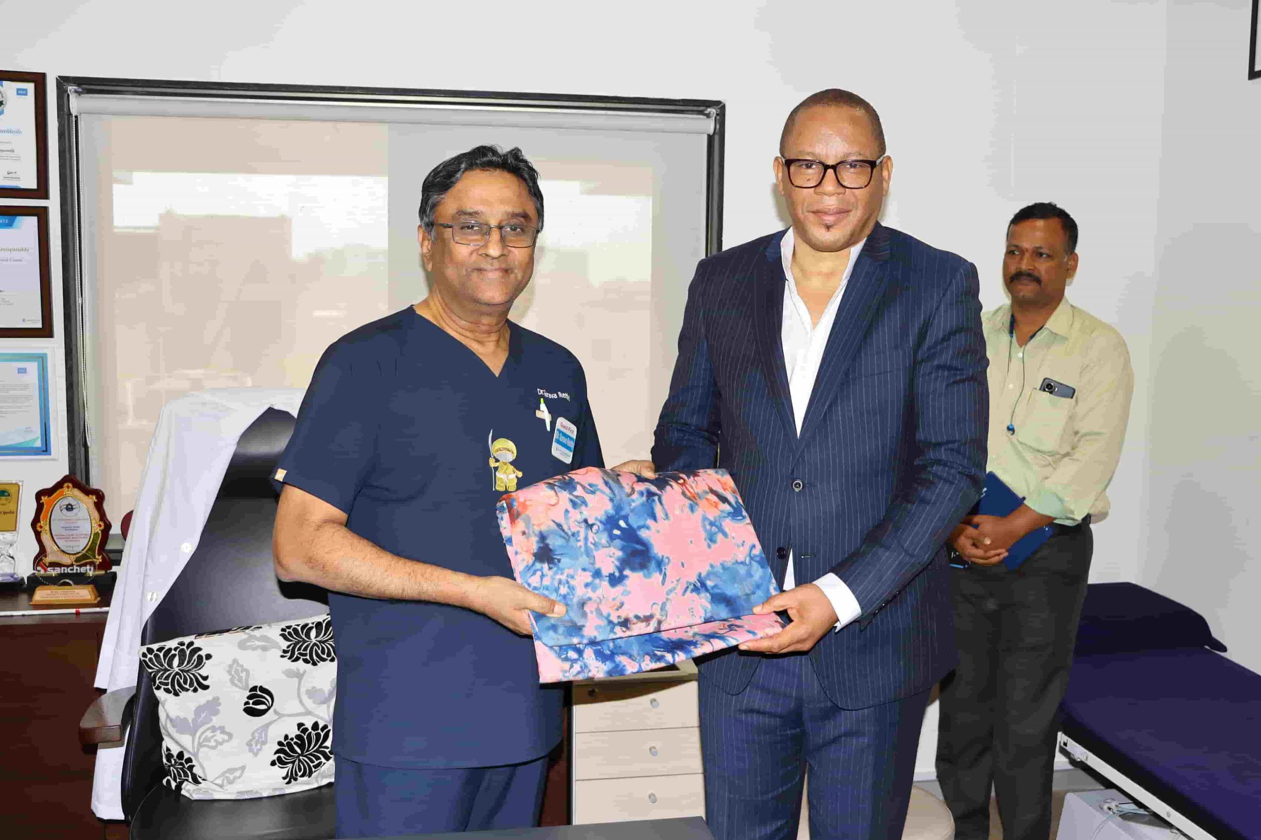KIMS-SUNSHINE Hospitals Hosts Esteemed Delegates from Burkina Faso -1 